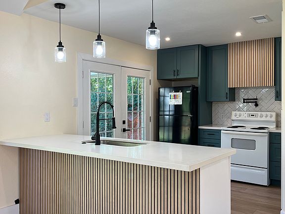 5th image of 8606 Lazy Brook Ln