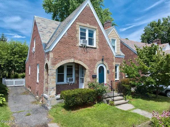 130 Fleetwood Avenue, Albany, NY 12209