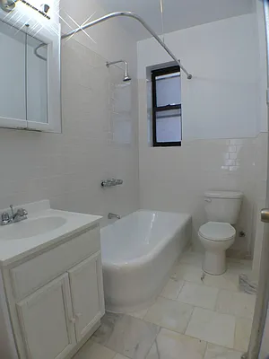 Rented by Immac Realty | media 18