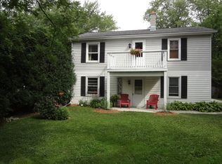 34130 Davies Dr, Town Of Summit, WI 53066