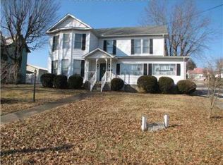 2642 Putnam Ave, Hurricane, WV 25526