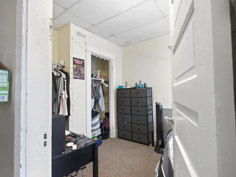 2342 Stratford Ave — Photo 10
