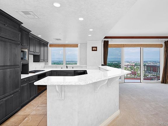 4th image of 400 E 3rd Ave #1204