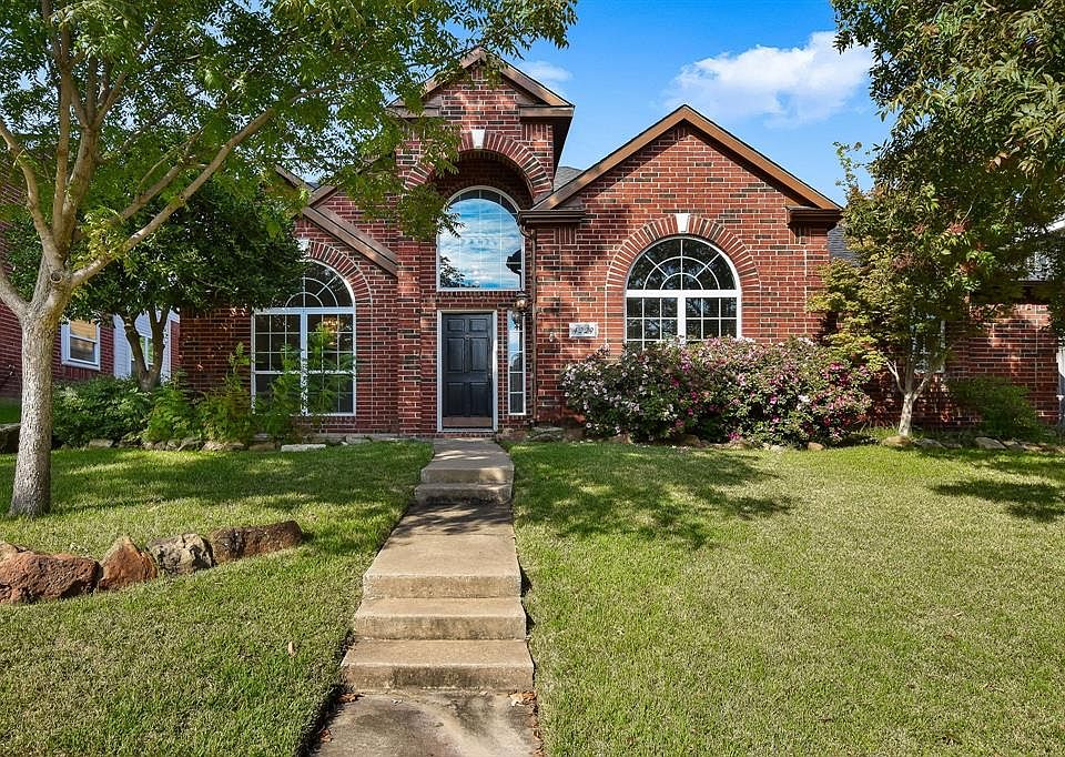 1st image of 4229 Oak Grove Dr