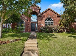 4229 Oak Grove Dr, Carrollton, TX 75010