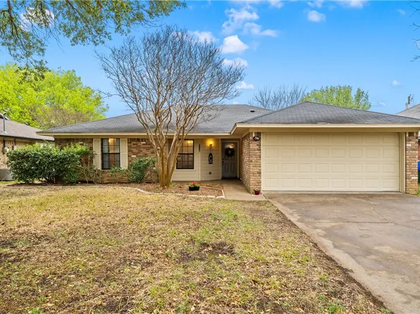 2116 Rey Dr, Woodway, TX 76712