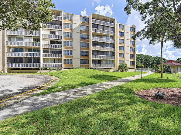 7051 Environ Boulevard #534, Lauderhill, FL 33319