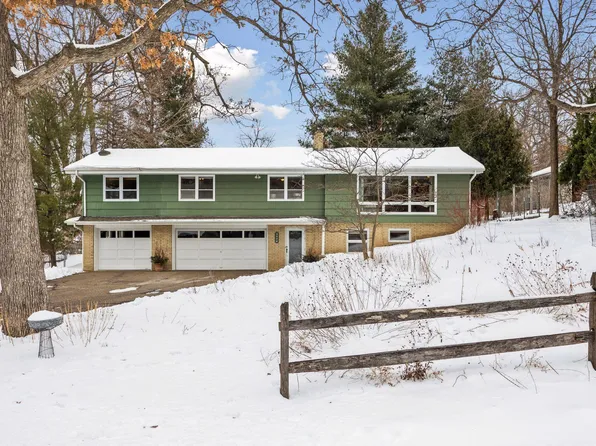 3974 Fairview Ave N, Arden Hills, MN 55112