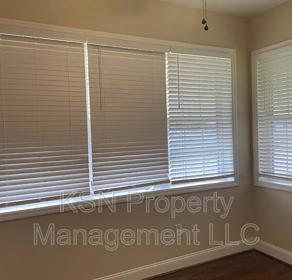 1509 Ott St — Photo 15
