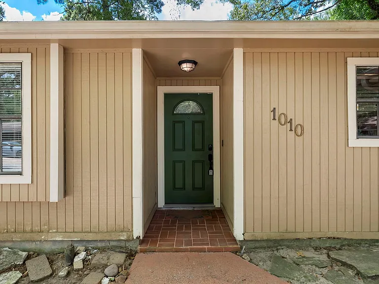 1010 E Red Cedar Cir — Photo 4