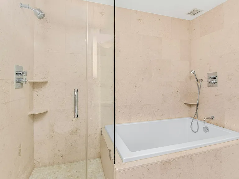 640 W 237th St #10C — Photo 5