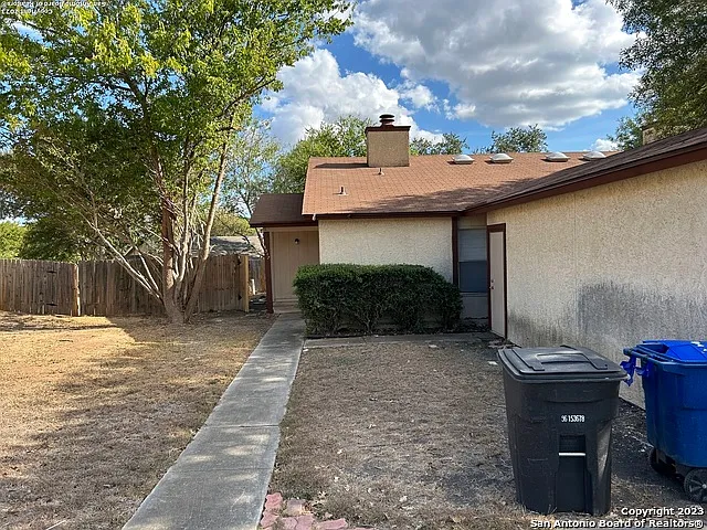 6312 Waddesdon Wood — Photo 8