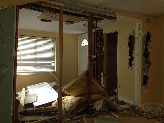 3rd image of 8153 Brooklyn Ave