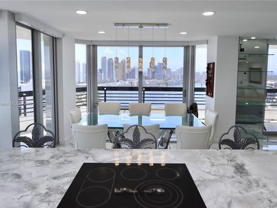 3500 Mystic Pointe Dr APT 3906, Aventura, FL, 33180