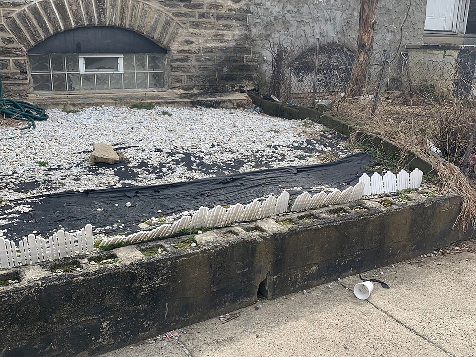 1st image of 4919 N Hutchinson St