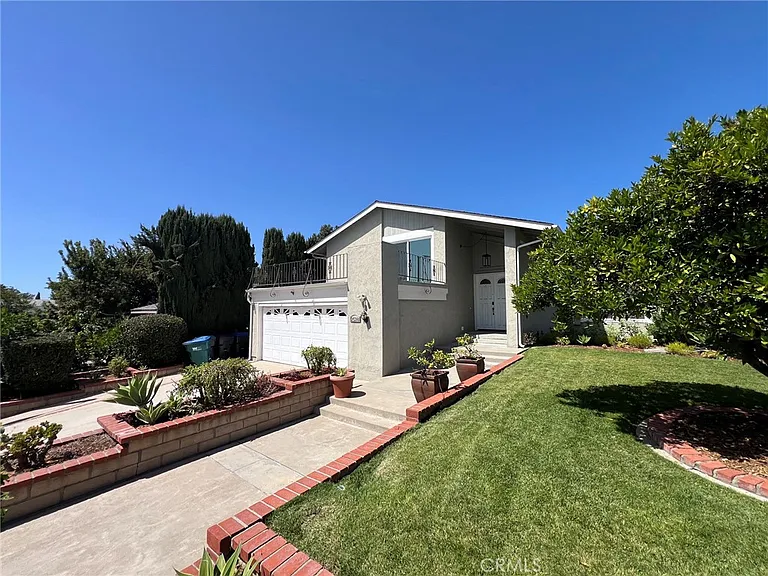 25281 Parthenon Ave — Photo 35