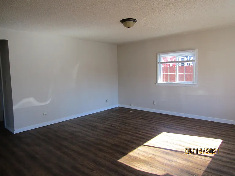 10625 Sheridan Ave S — Photo 6
