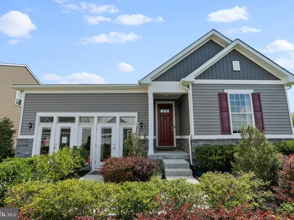 12601 Barton Dr, Hagerstown, MD 21740