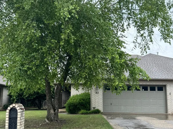 82 E Cydnee St, Fayetteville, AR 72703
