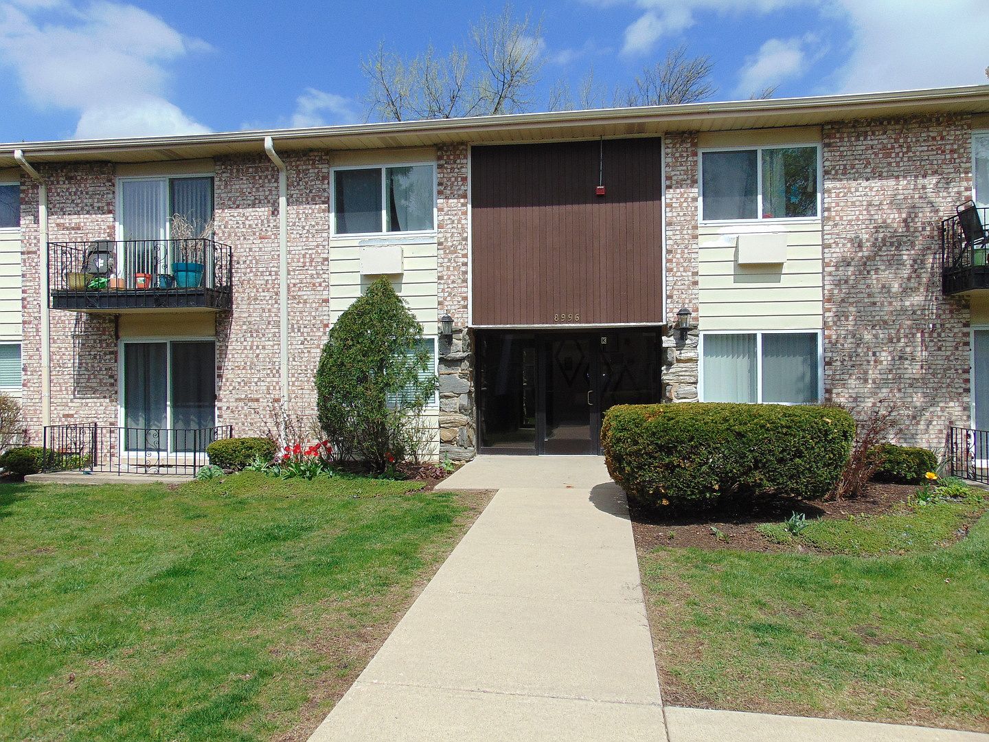 8996 Kennedy Dr #105E, Des Plaines, IL 60016 | Zillow