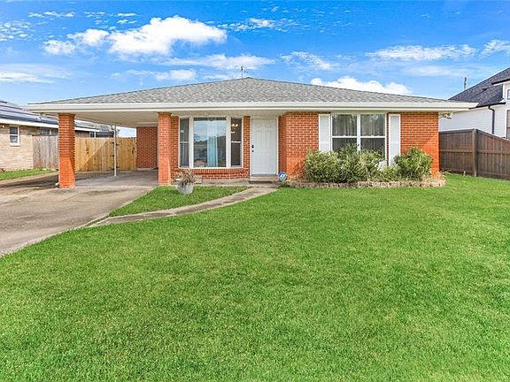 2nd image of 209 Bear Dr