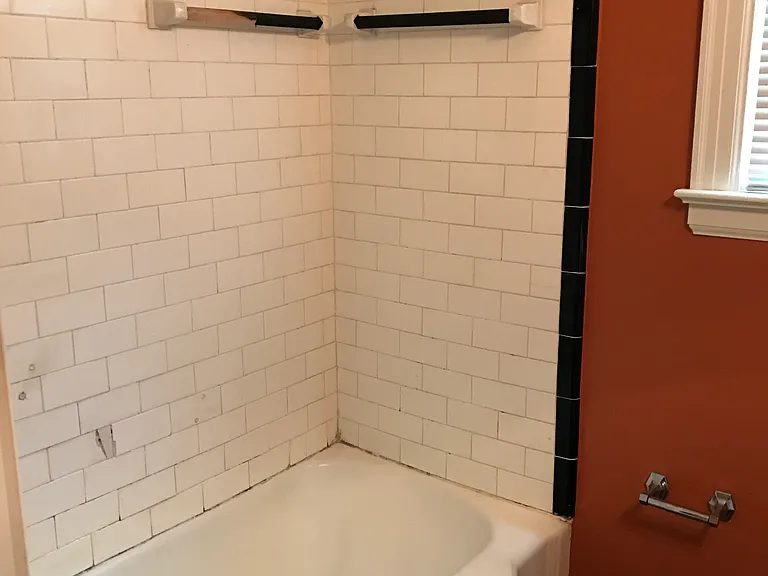 2289 Monroe Ave — Photo 11