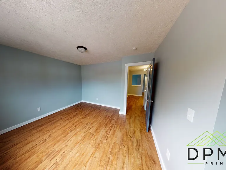 326 E Hillsdale St #5 — Photo 12