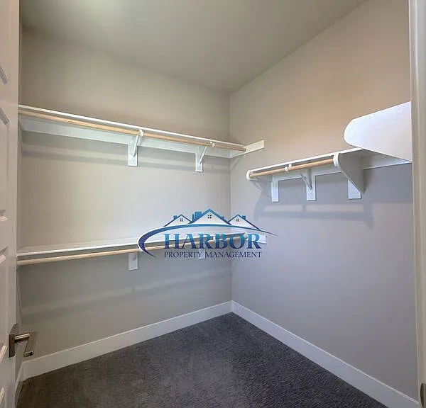 1492 W Sunrise Ln — Photo 14