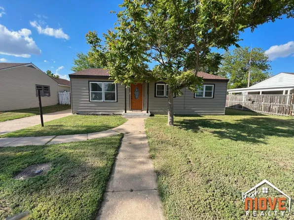 219 W Spruce St, Liberal, KS 67901