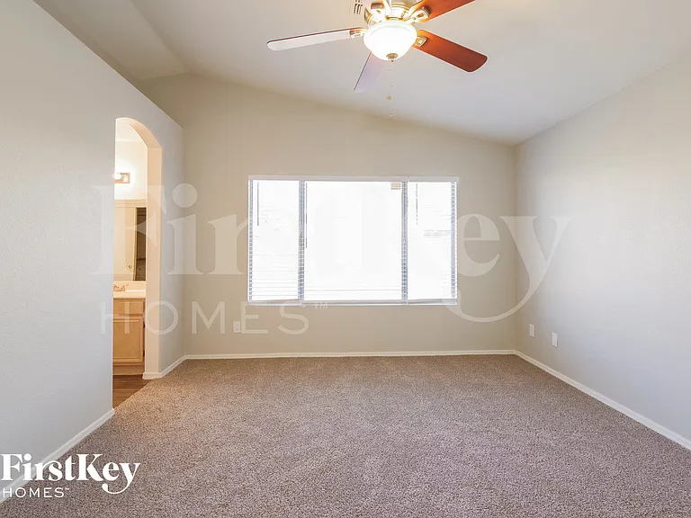 8402 W Bloomfield Rd — Photo 10