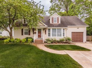 4948 Corliss Rd, Lyndhurst, OH 44124