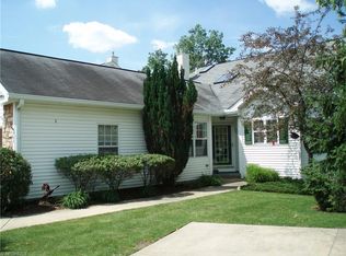 727 Grand Vw, Aurora, OH 44202