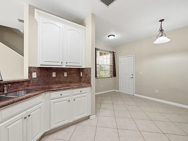 9056 Plymouth Pl — Photo 12