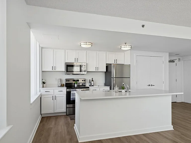 Modern and sleek kitchen