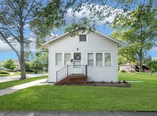 4716 Douglas Rd, Downers Grove, IL 60515