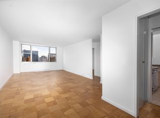 166 E 34th St #2105, New York, NY 10016
