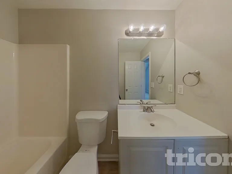 7715 Hidden Creek Dr — Photo 13