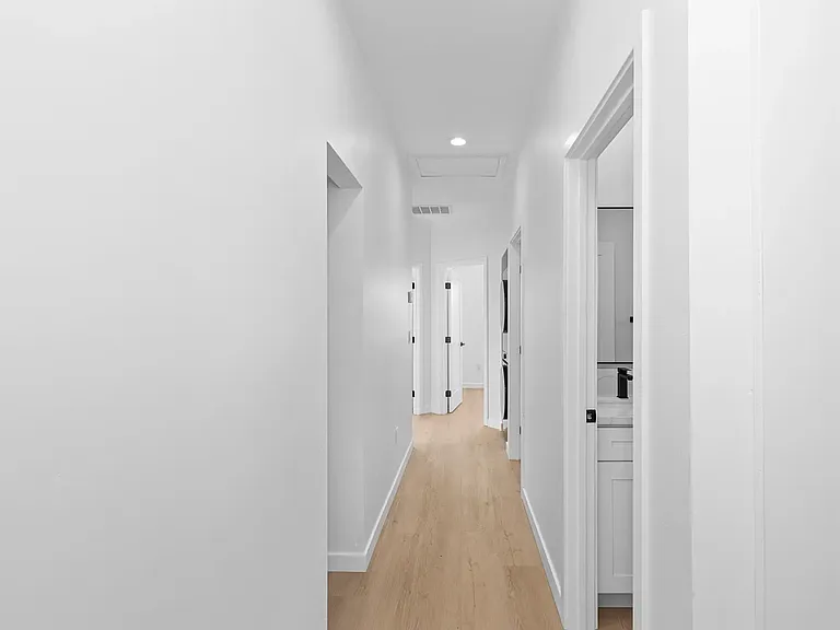 4104 F St #2 — Photo 15