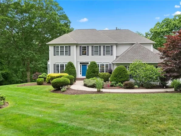 41 Leeward Ln, Groton, CT 06340