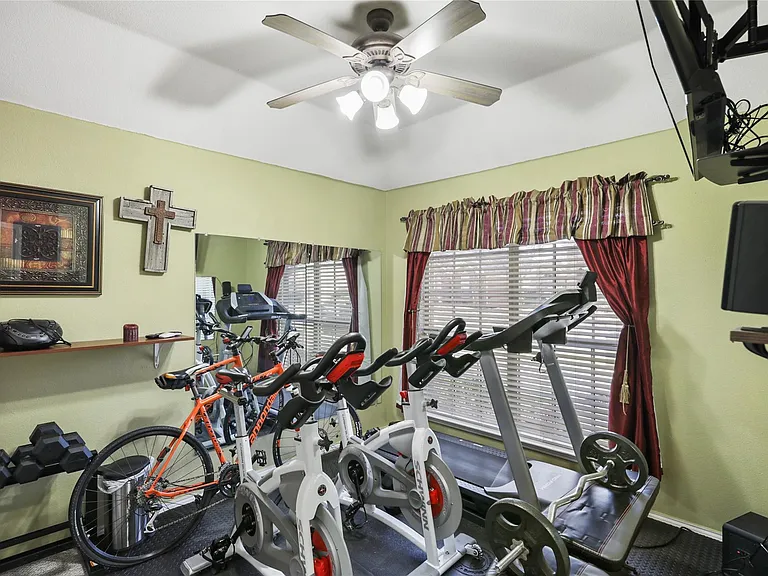 11536 Las Polamas Dr — Photo 9