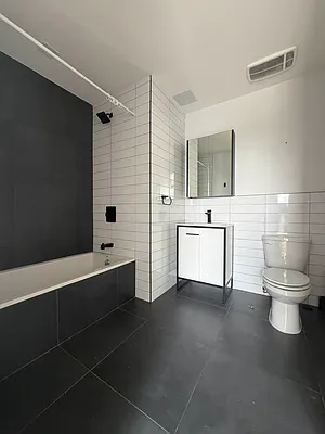 Bathroom, photo 3