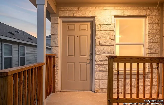 4 bed, 2.0 bath, 1625 sqft, $1,590 — Photo 3