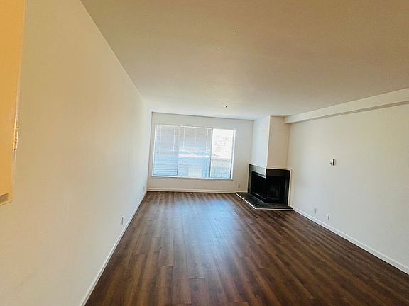 5th image of 15 San Antonio Pl APT 101