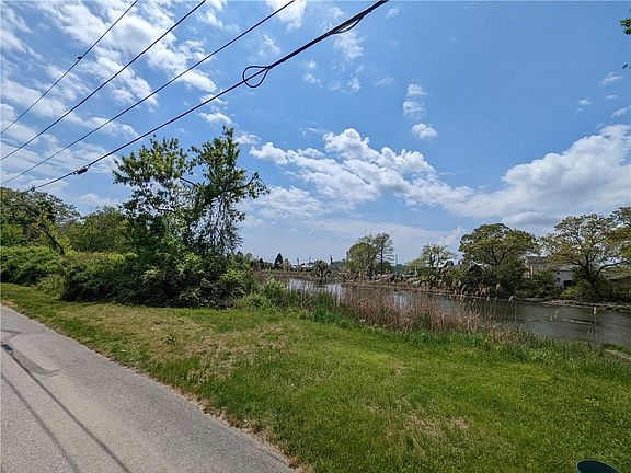 5th image of 56 Powhatan St
