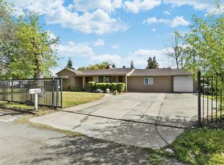 2950 Glacier St, Sacramento, CA 95821