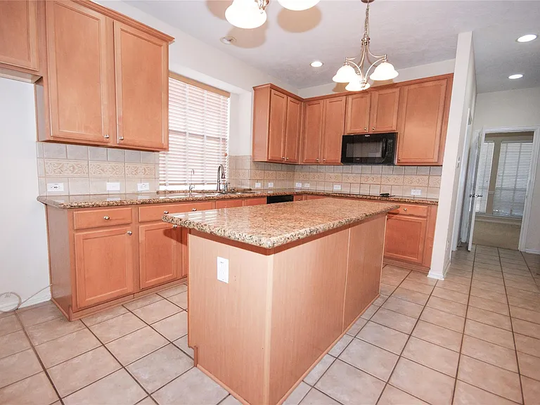 310 Watercrest Harbor Ln — Photo 2