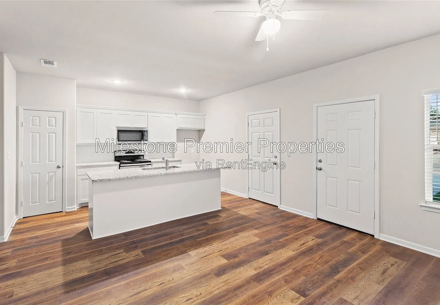 3 bed, 2.0 bath, 1090 sqft, $1,450 — Photo 3