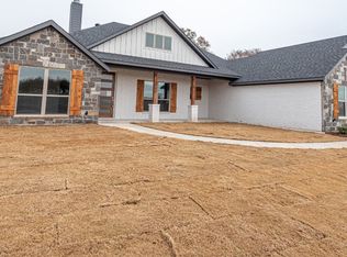 8663 Sari Strong Dr, Weatherford, TX 76087