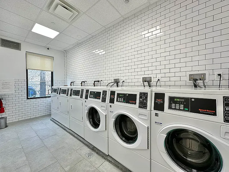 30-12 21st St #2B — Photo 5
