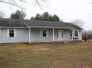 160 Horton Ln, Lafayette, TN 37083